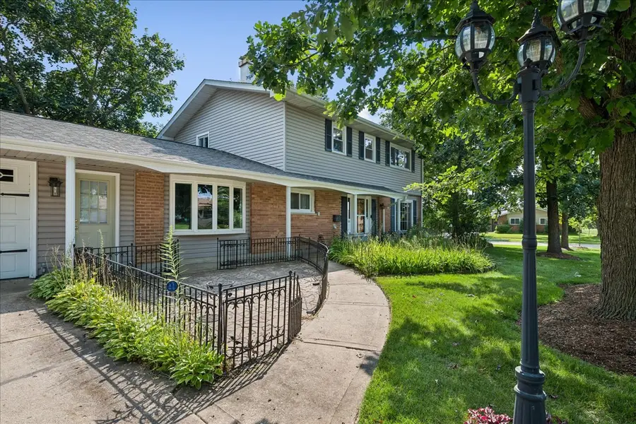 705 Northview Lane, Hoffman Estates, IL 60169 - #2