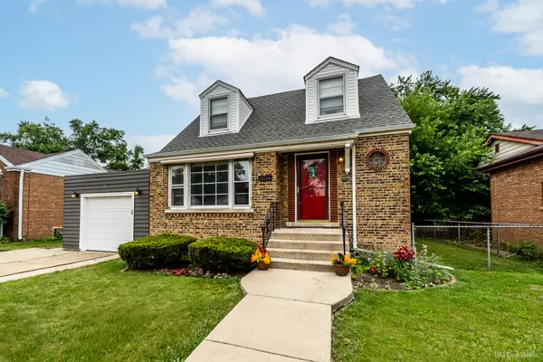 18524 Gladville Avenue, Homewood, IL 60430