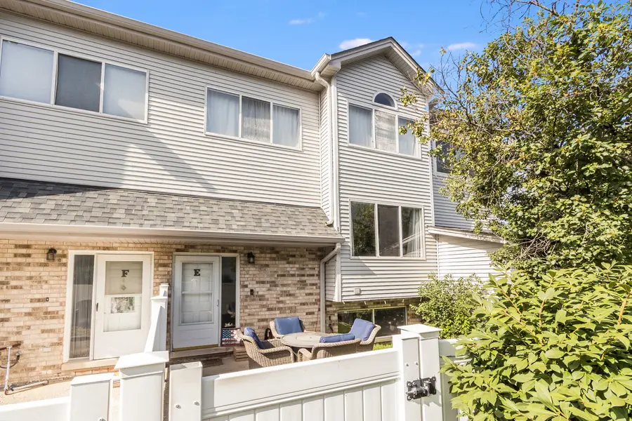272 Park Ridge Lane #E, Aurora, IL 60504 - #2