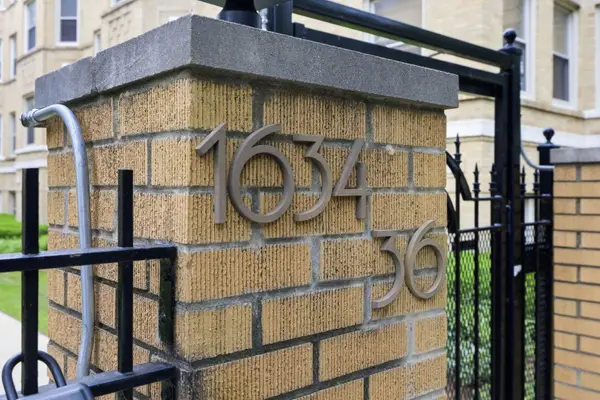 1634 W Columbia Avenue #1N, Chicago, IL 60626