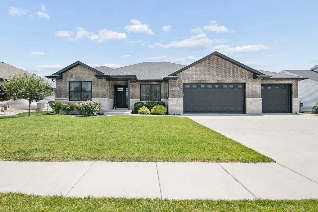 2254 Trappers Lane, Bourbonnais, IL 60914 - #1