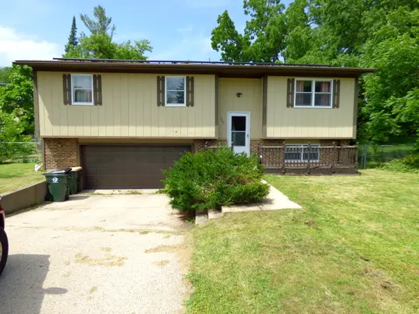 528 W Pheasant Court, Round Lake Beach, IL 60073