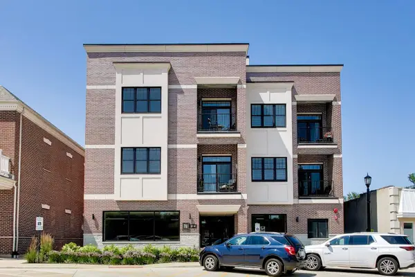 514 Hillgrove Avenue #303, Western Springs, IL 60558