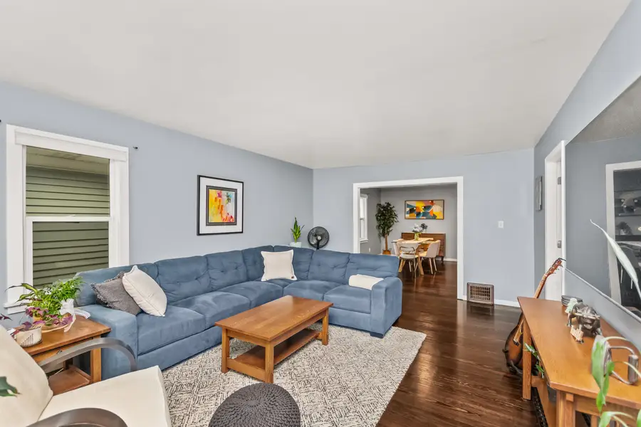 130 W Burlington Avenue, Westmont, IL 60559 - #2