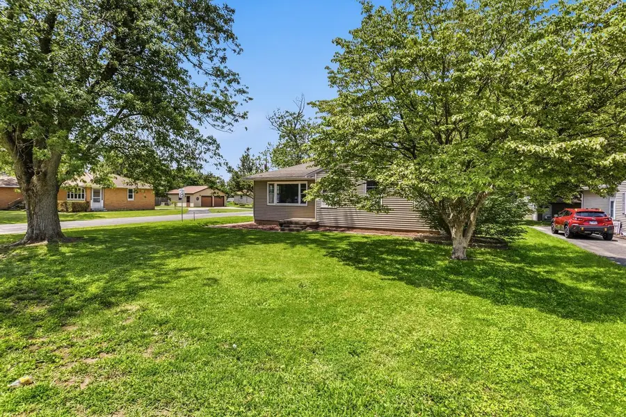 809 S Division Street, Mahomet, IL 61853 - #3