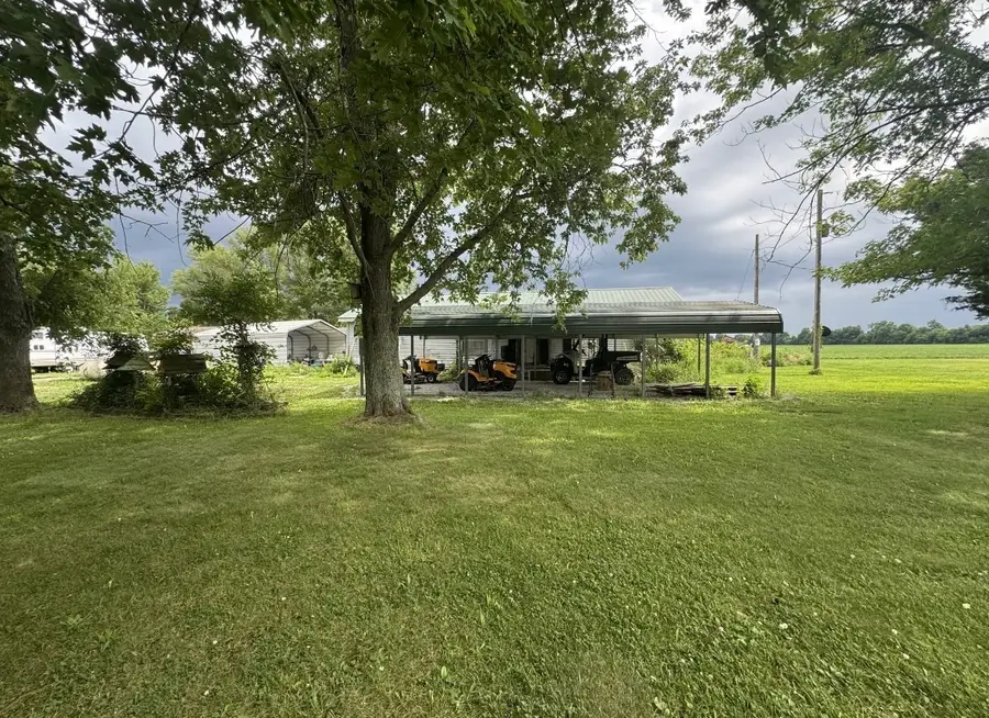742 Osage Lane, Flora, IL 62839 - #3