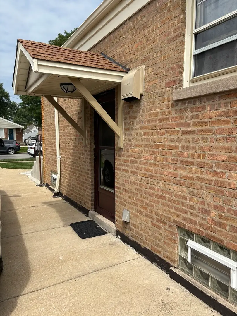 10525 S Millard Avenue, Chicago, IL 60655 - #3