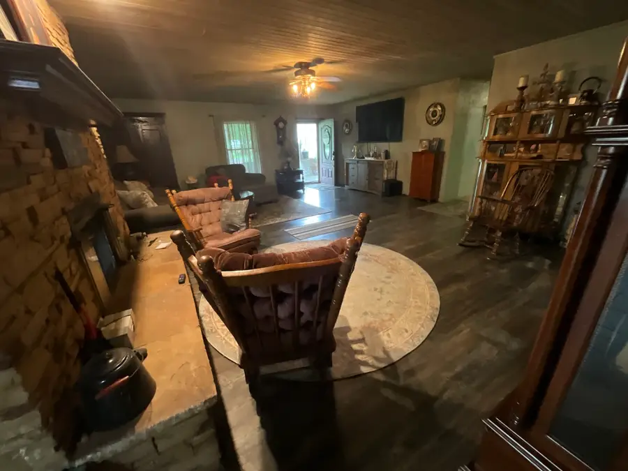 303 S Merritt Street, Odin, IL 62870 - #3
