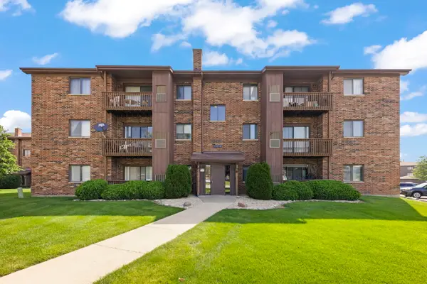 15719 Peggy Lane #1, Oak Forest, IL 60452
