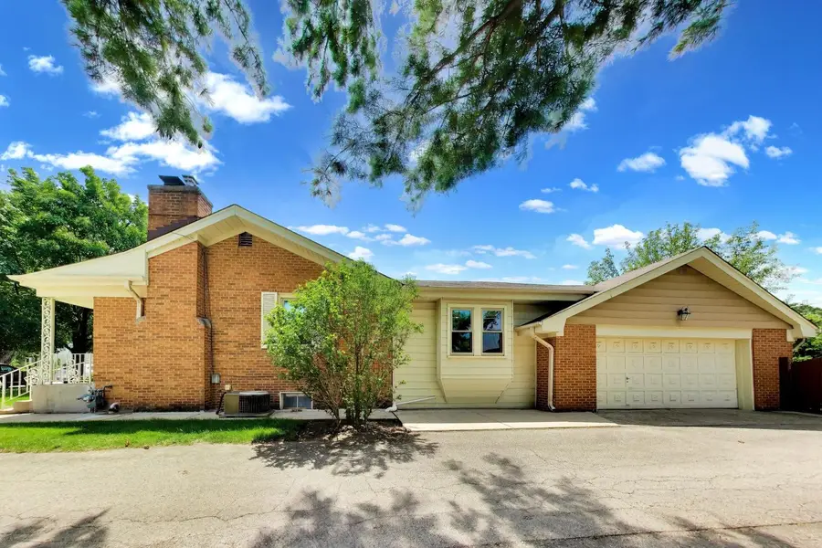 9134 Marion Avenue, Morton Grove, IL 60053 - #2