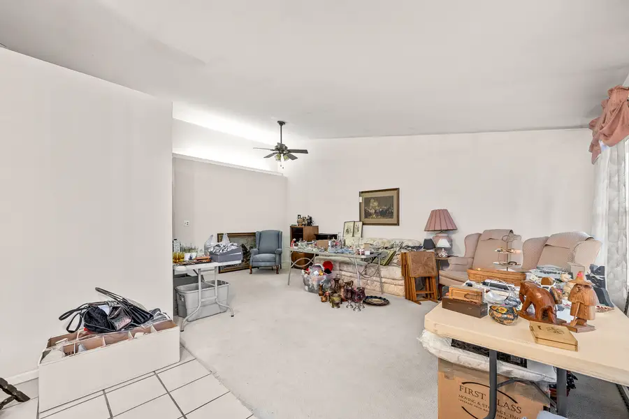 90 Sandhurst Road, Mundelein, IL 60060 - #3