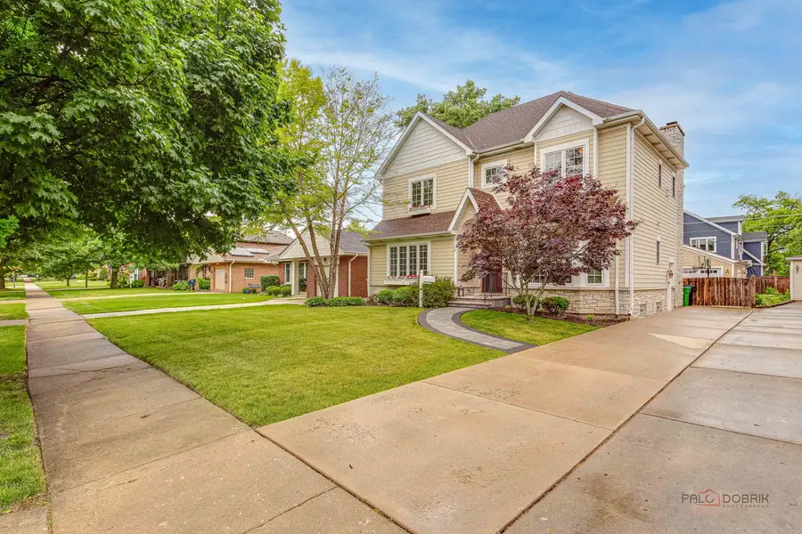 1341 Brophy Avenue, Park Ridge, IL 60068 - #2