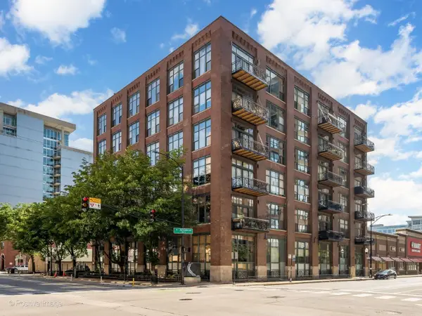 701 W Jackson Boulevard #607, Chicago, IL 60661