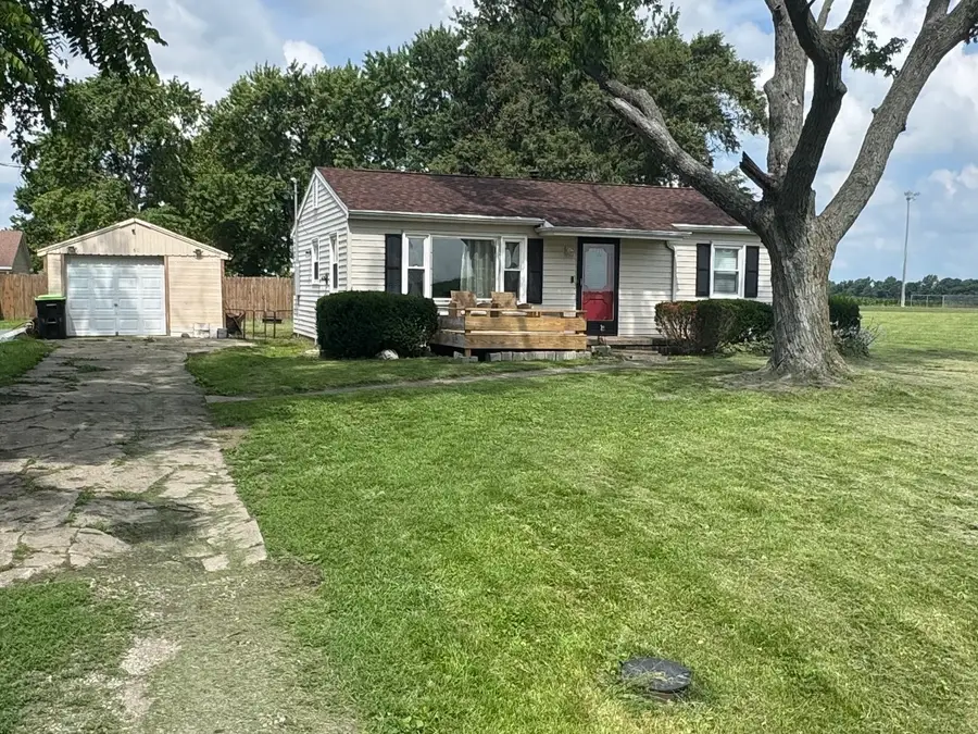 511 N Main Street, Atwood, IL 61913 - #2