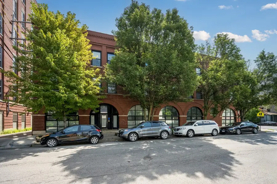 1658 W Wabansia Avenue #2, Chicago, IL 60622 - #2