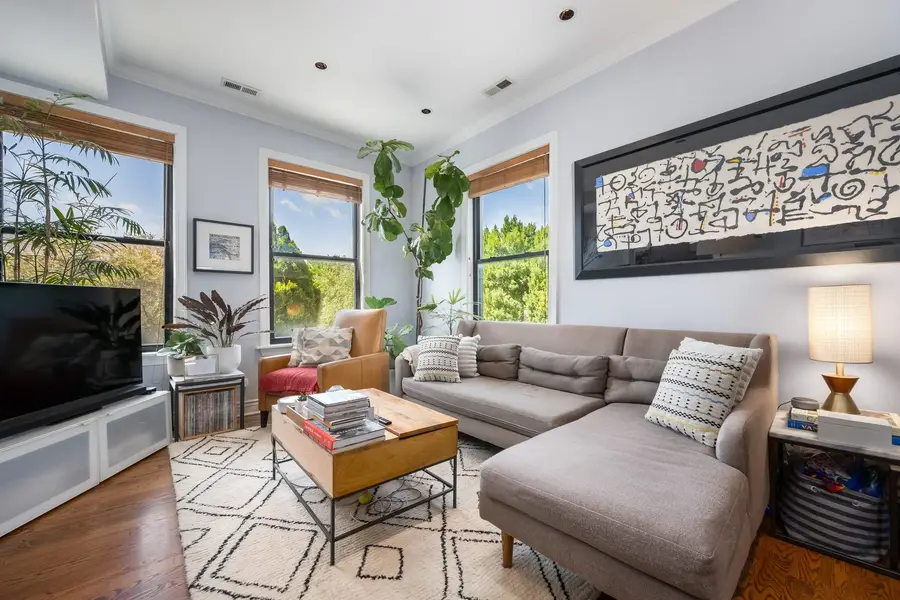 1658 W Wabansia Avenue #2, Chicago, IL 60622 - #3