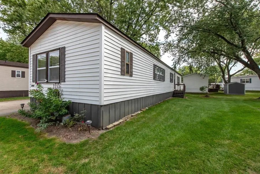 3285 Meadow Drive, Park City, IL 60085 - #3