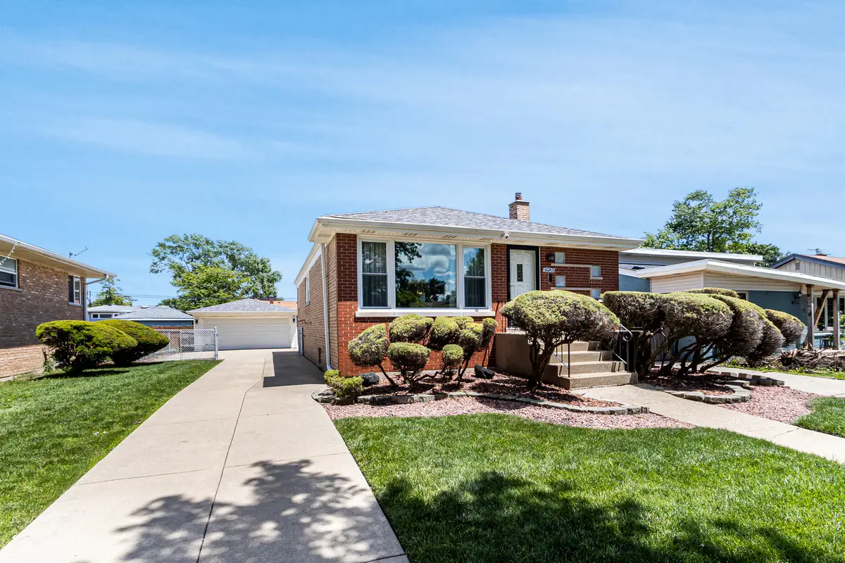 10245 S 52nd Avenue, Oak Lawn, IL 60453 - #1