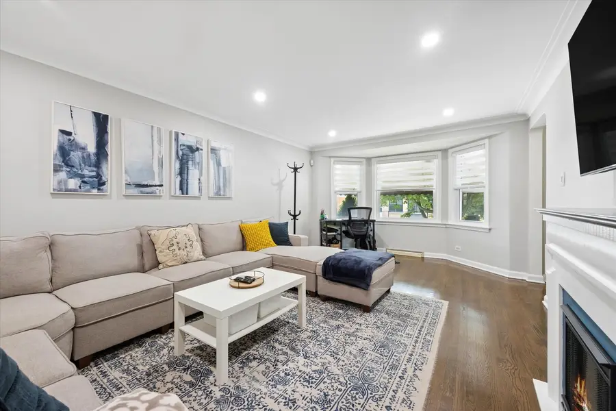 6429 S Tripp Avenue, Chicago, IL 60629 - #3