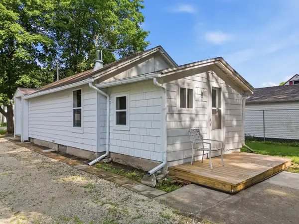919 Sheridan Avenue, Dixon, IL 61021