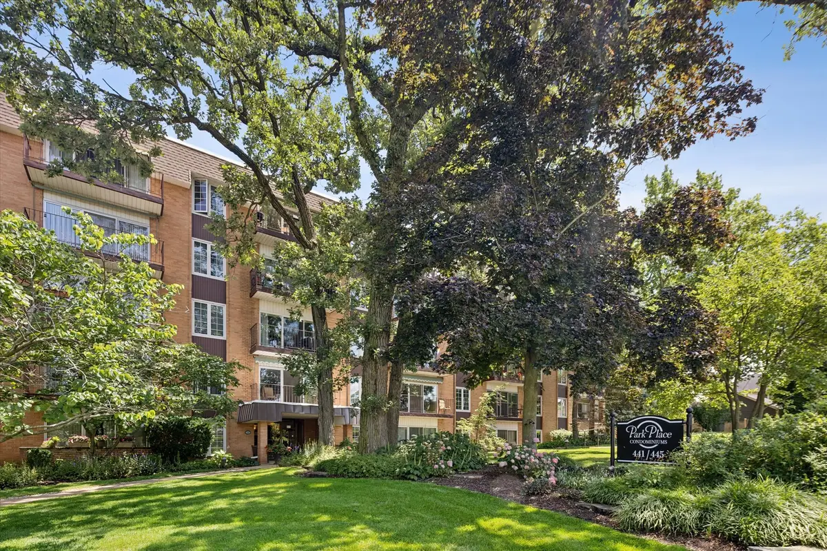 441 N Park Boulevard #4I, Glen Ellyn, IL 60137 - #1