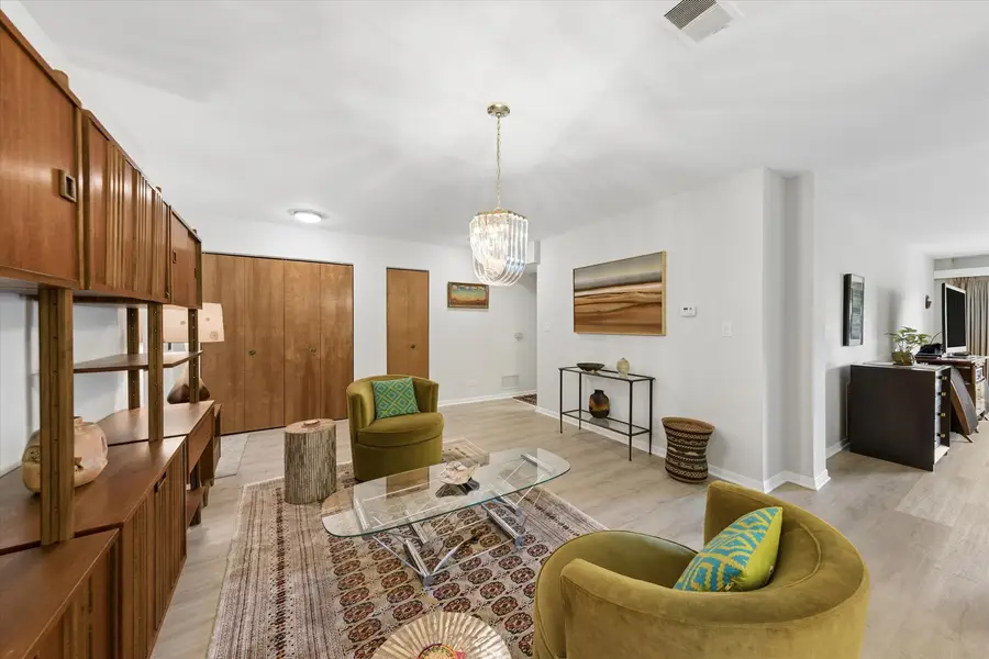 441 N Park Boulevard #4I, Glen Ellyn, IL 60137 - #3
