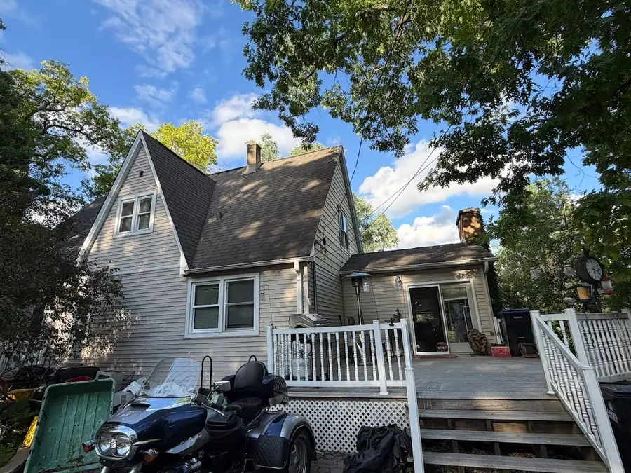 922 Valley Avenue, McHenry, IL 60051 - #3