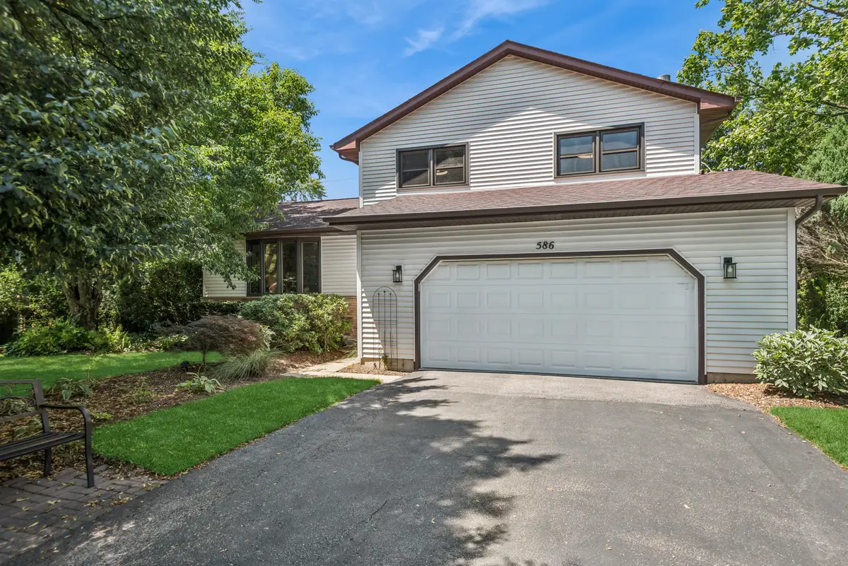 586 N Garfield Boulevard, Grayslake, IL 60030 - #1