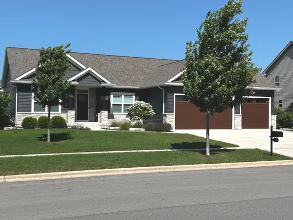 1909 Constitution Street, Sycamore, IL 60178