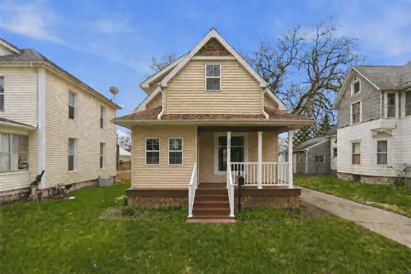 323 Douglas Avenue, Dixon, IL 61021