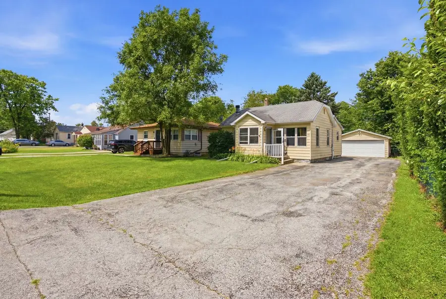 1219 Gates Street, Aurora, IL 60505 - #3
