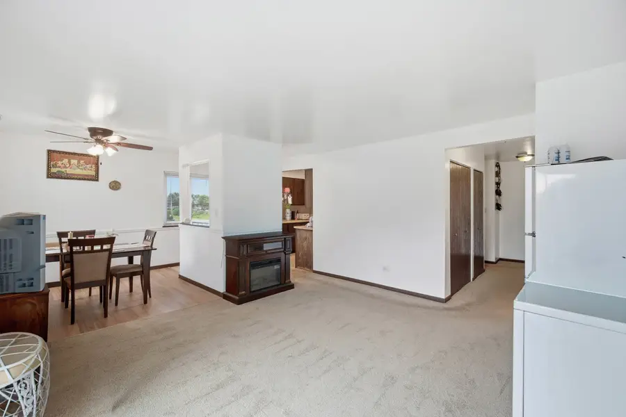 1791 W Algonquin Road #3A, Mount Prospect, IL 60056 - #2