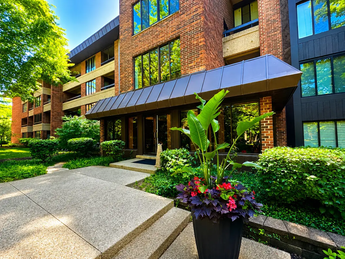 1401 Burr Oak Road #303B, Hinsdale, IL 60521 - #1
