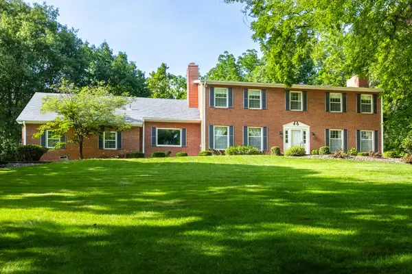 906 34 Avenue, Moline, IL 61265