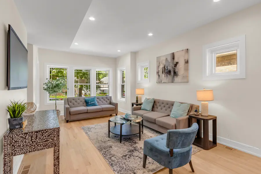 5029 W Windsor Avenue, Chicago, IL 60630 - #2