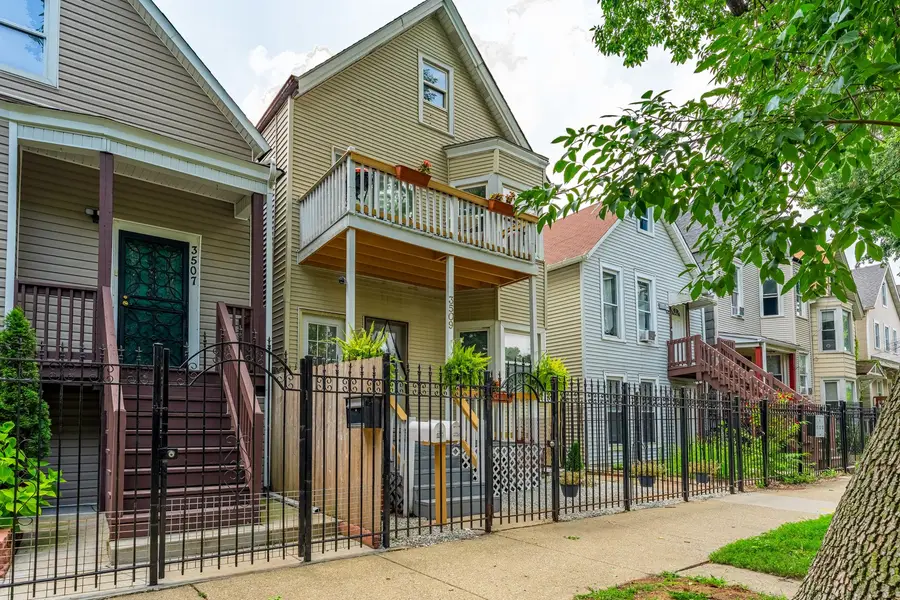 3509 W Dickens Avenue, Chicago, IL 60647 - #3