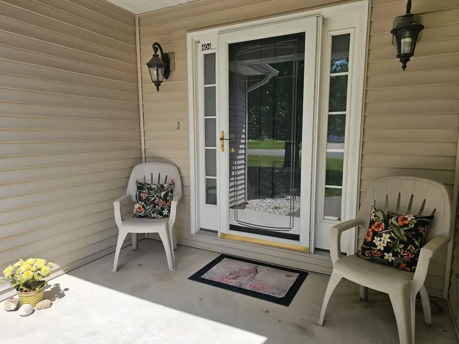 404 W Beacon Court, Mount Vernon, IL 62864 - #3