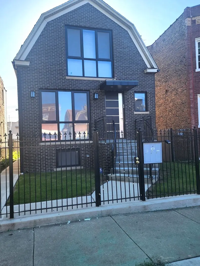 1034 N Drake Avenue, Chicago, IL 60651 - #1