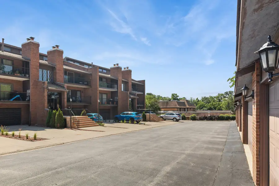 2 Cinnamon Creek Drive #1S, Palos Hills, IL 60465 - #2