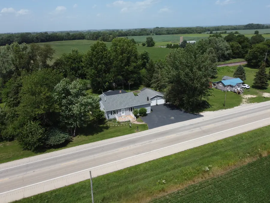 10124 Us Rt 20, Garden Prairie, IL 61038 - #2