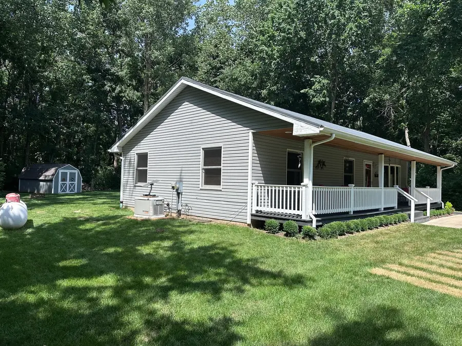 11 Timberlane Drive, Putnam, IL 61560 - #3