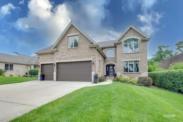 729 N 7th Avenue, Addison, IL 60101