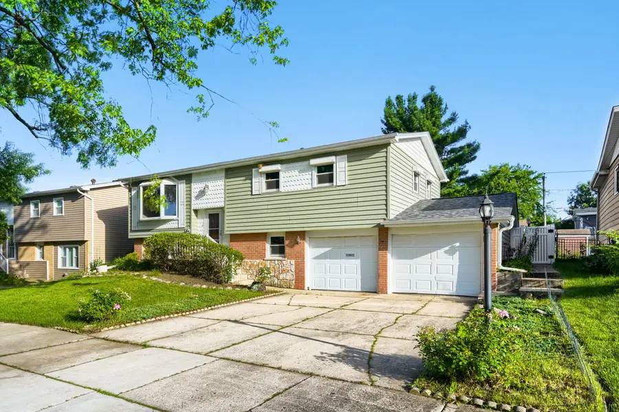 5839 Edward Drive, Oak Forest, IL 60452 - #2