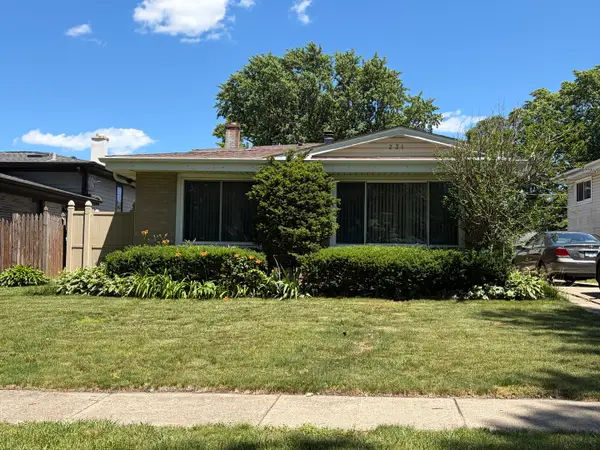 231 Lincoln Lane, Wheeling, IL 60090