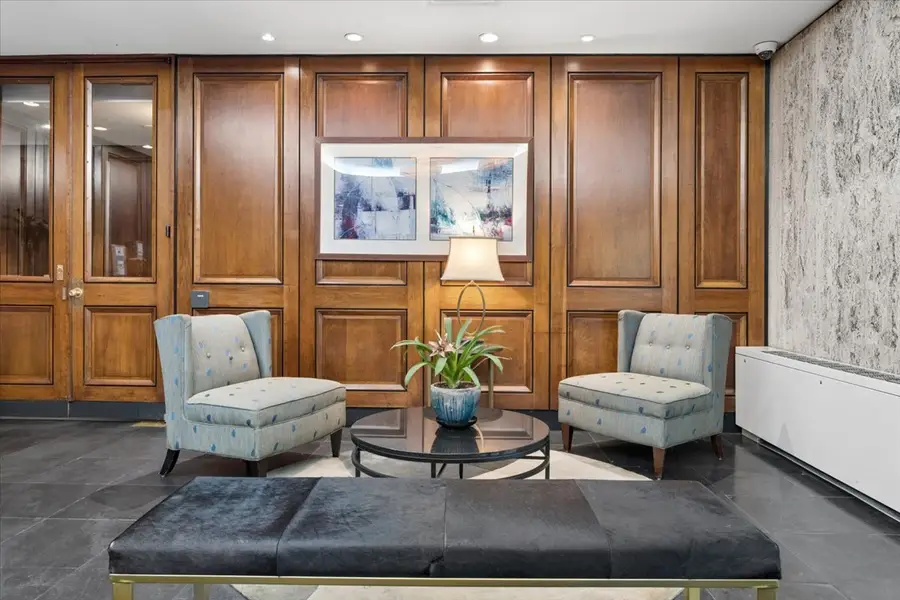 720 W Gordon Terrace #18n, Chicago, IL 60613 - #3