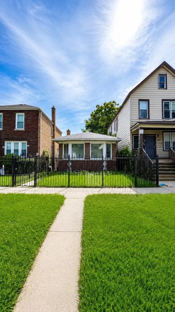 8635 S Burnham Avenue, Chicago, IL 60617 - #1