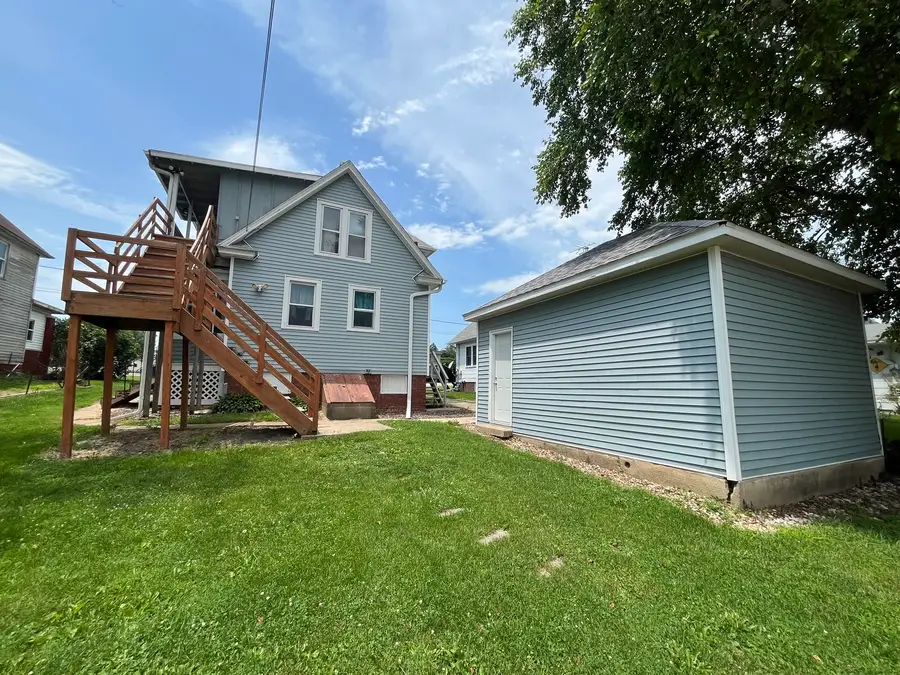 724 S Main Street, Kewanee, IL 61443 - #3