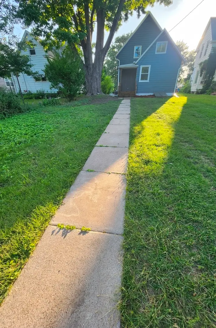 1718 11th Street, Moline, IL 61265 - #3