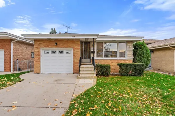 4945 N Neva Avenue, Chicago, IL 60656