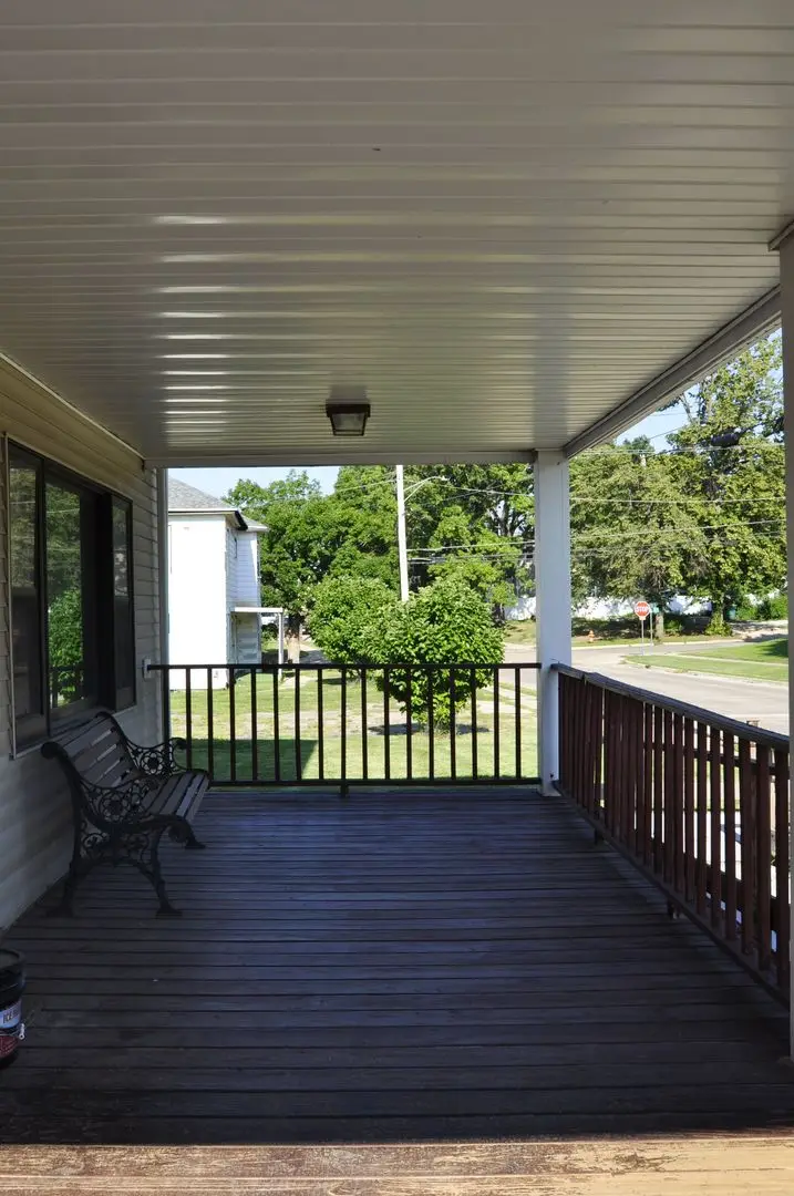 512 E Bronson Street, Streator, IL 61364 - #3